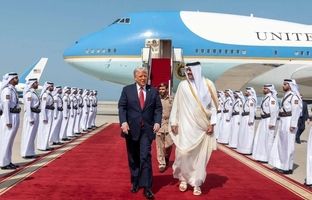 ترامپ در کاخ امیر قطر: خانه خوبی است + ویدئو