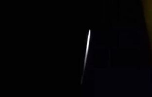 مشاهدی یک شی نورانی عجیب در جاده همدان ساوه + ویدئو