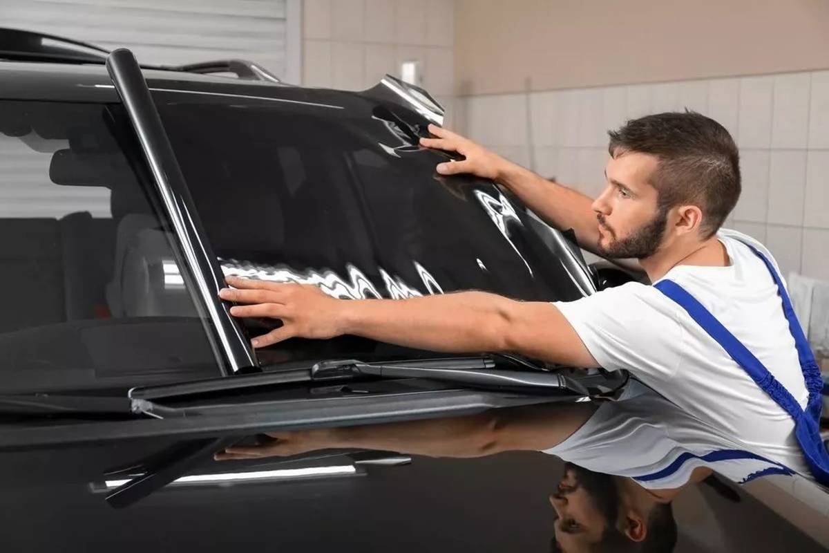 5 روش خانگی و ساده برای دودی کردن شیشه خودرو + اموزش و ابزار لازم