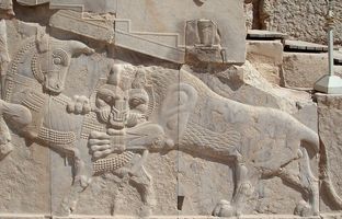 عکسی نوستالژیک از تخت جمشید: تجربه یک خارجی در سال ۱۳۵۰