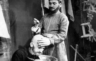 سفر به ایران قدیم؛ «سلمانی سیار در خرمشهر»؛ 104 سال قبل/سال 1299 + تصویر