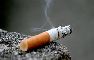 آیا استعمال سیگار در زمان روزه اشکال دارد؟