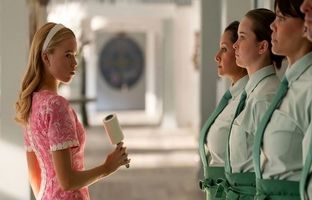  سایرن‌ها؛ مینی‌سریالی که با طنز و روان‌شناسی بیننده را مسحور می‌کند 