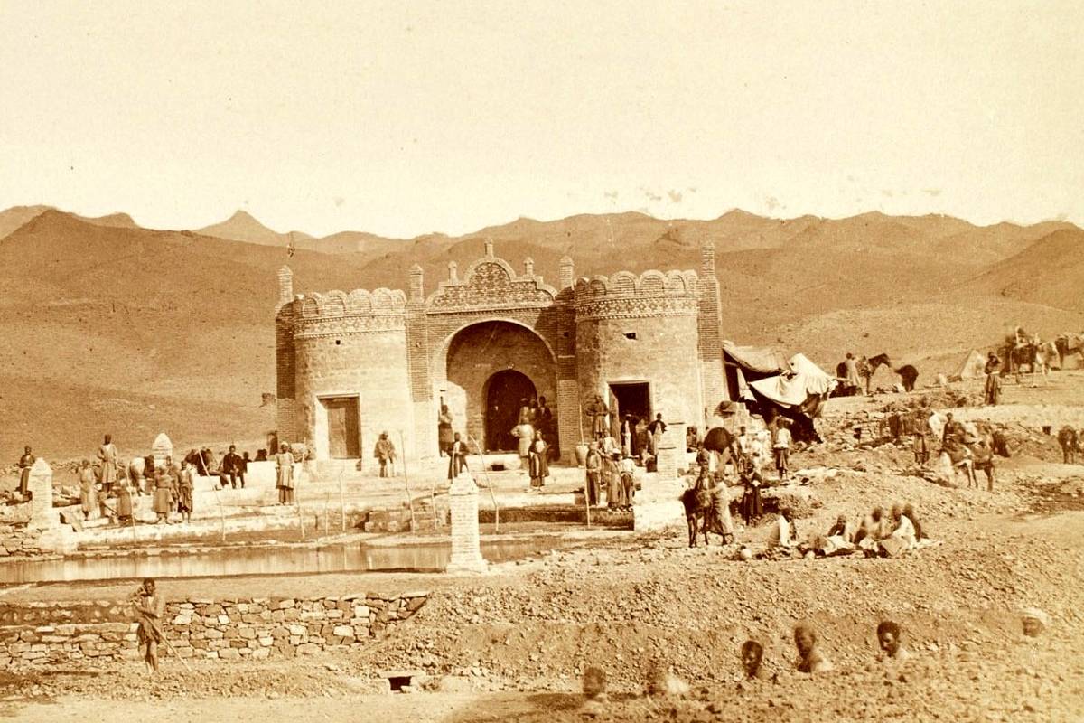 عکسی نایاب از قدیمی‌ترین مرکز پست قم