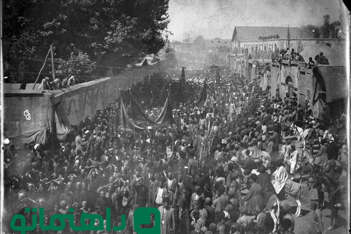 عکس‌هایی از قمه زنی محرم در دوره قاجار
