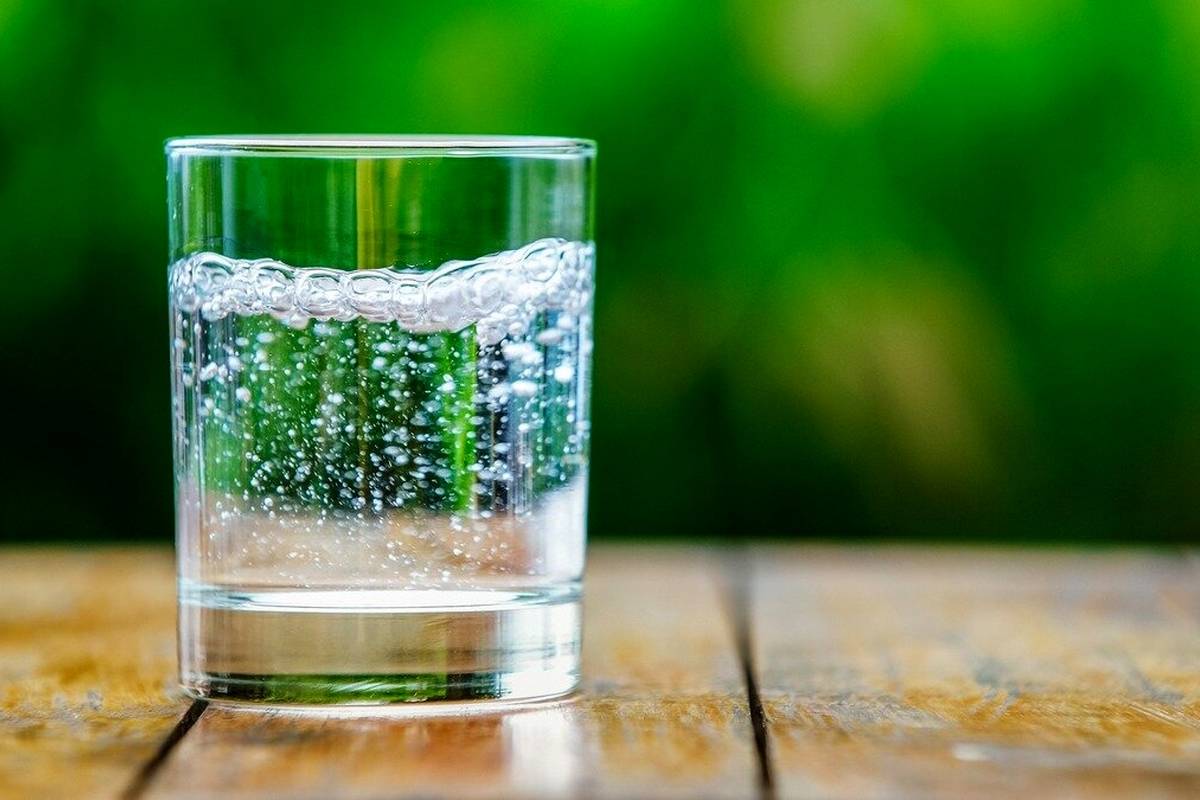 کاربردهای جالب آب گازدار در خانهداری